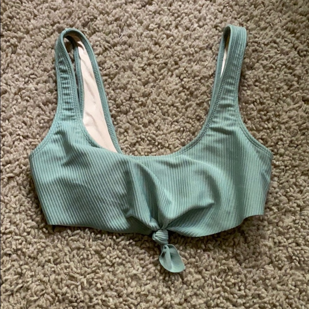 NWOT Light Green Ribbed Bikini Top
